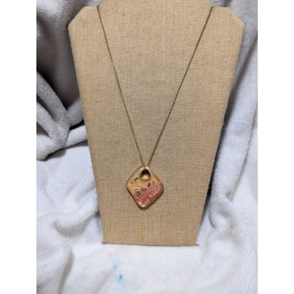 Vintage Gold Tone Textured Back Beige Pink Enamel Abstract Necklace